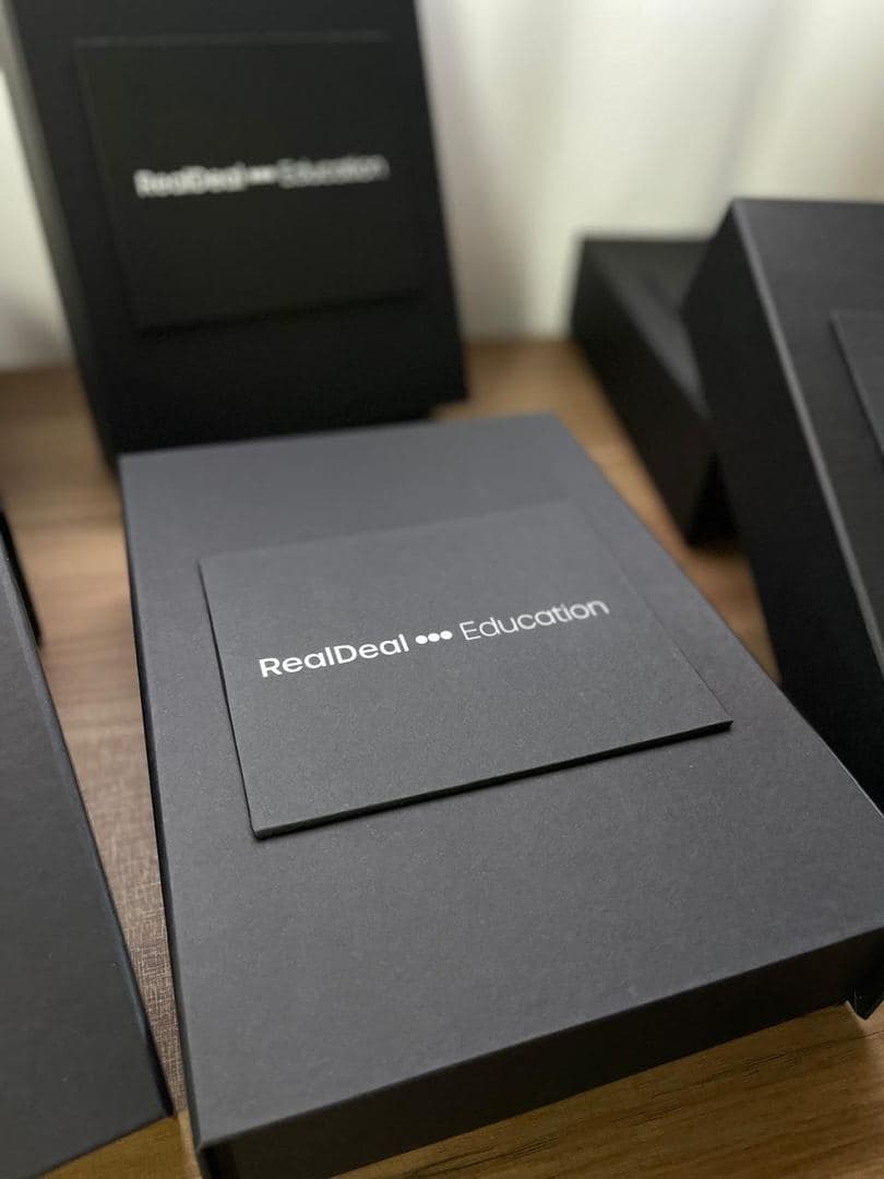 Presskit preto com mini Chandon